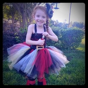 Homemade Tulle Pirate Costume